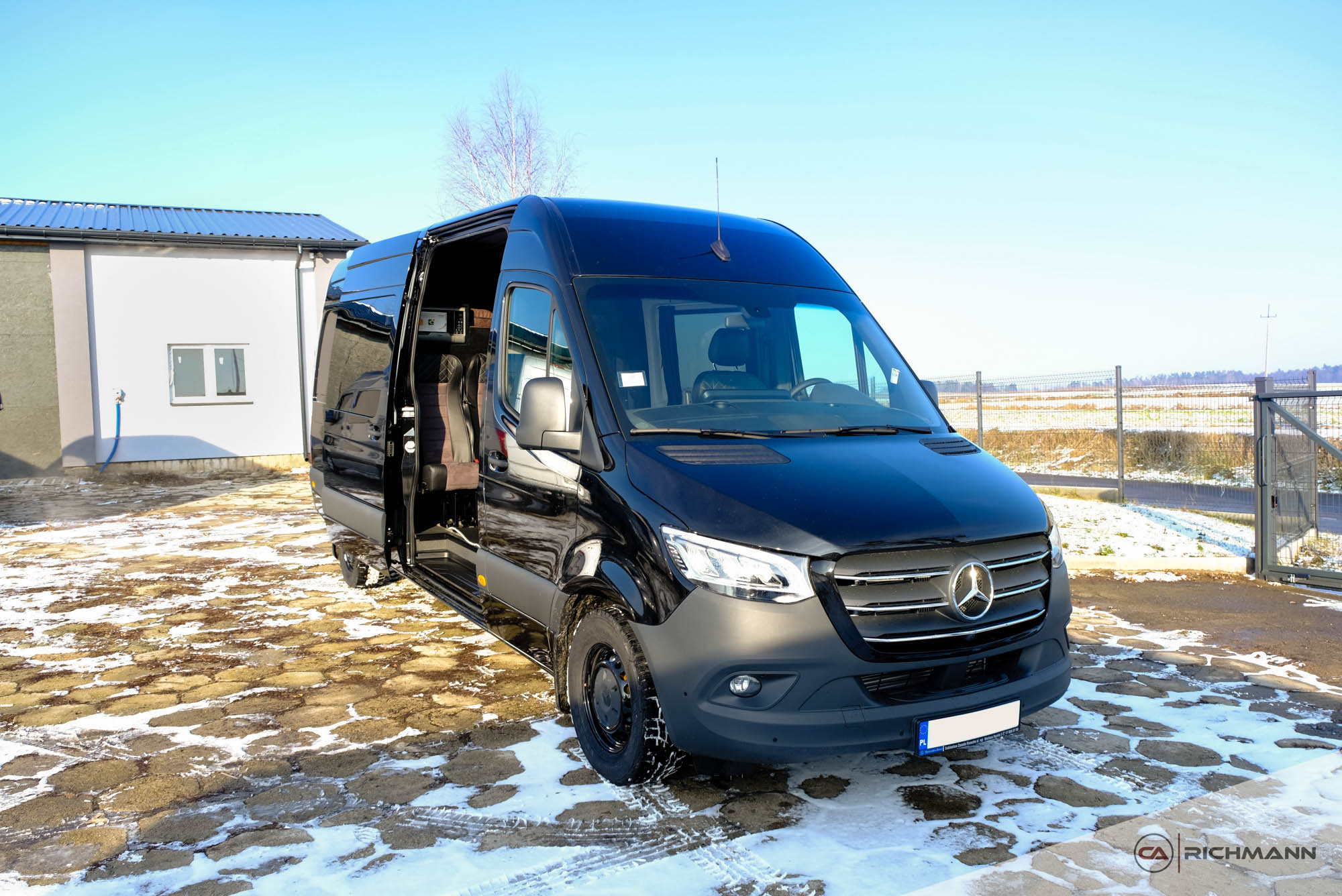 przeróbki busów na osobowe