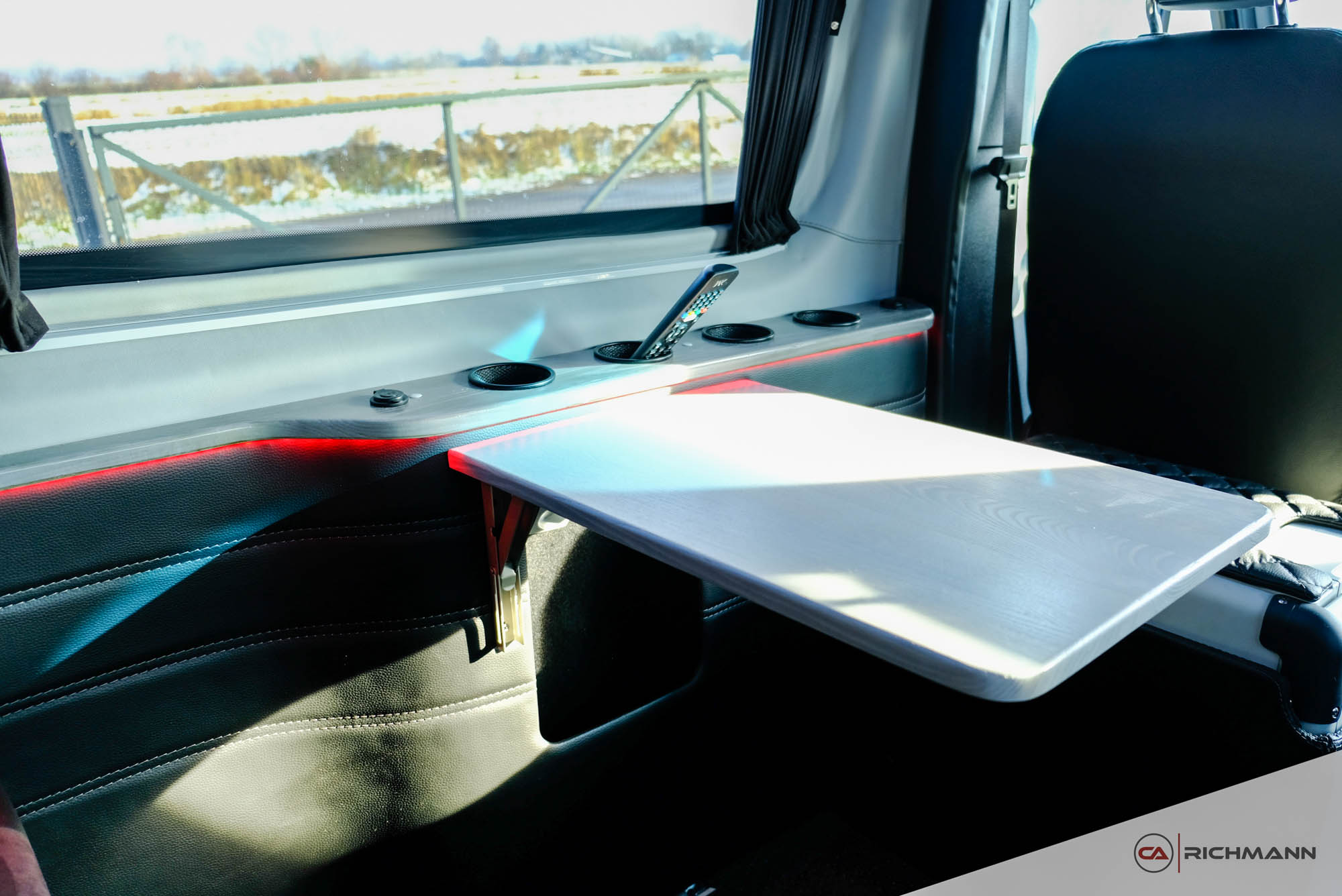 przeróbki busów na osobowe