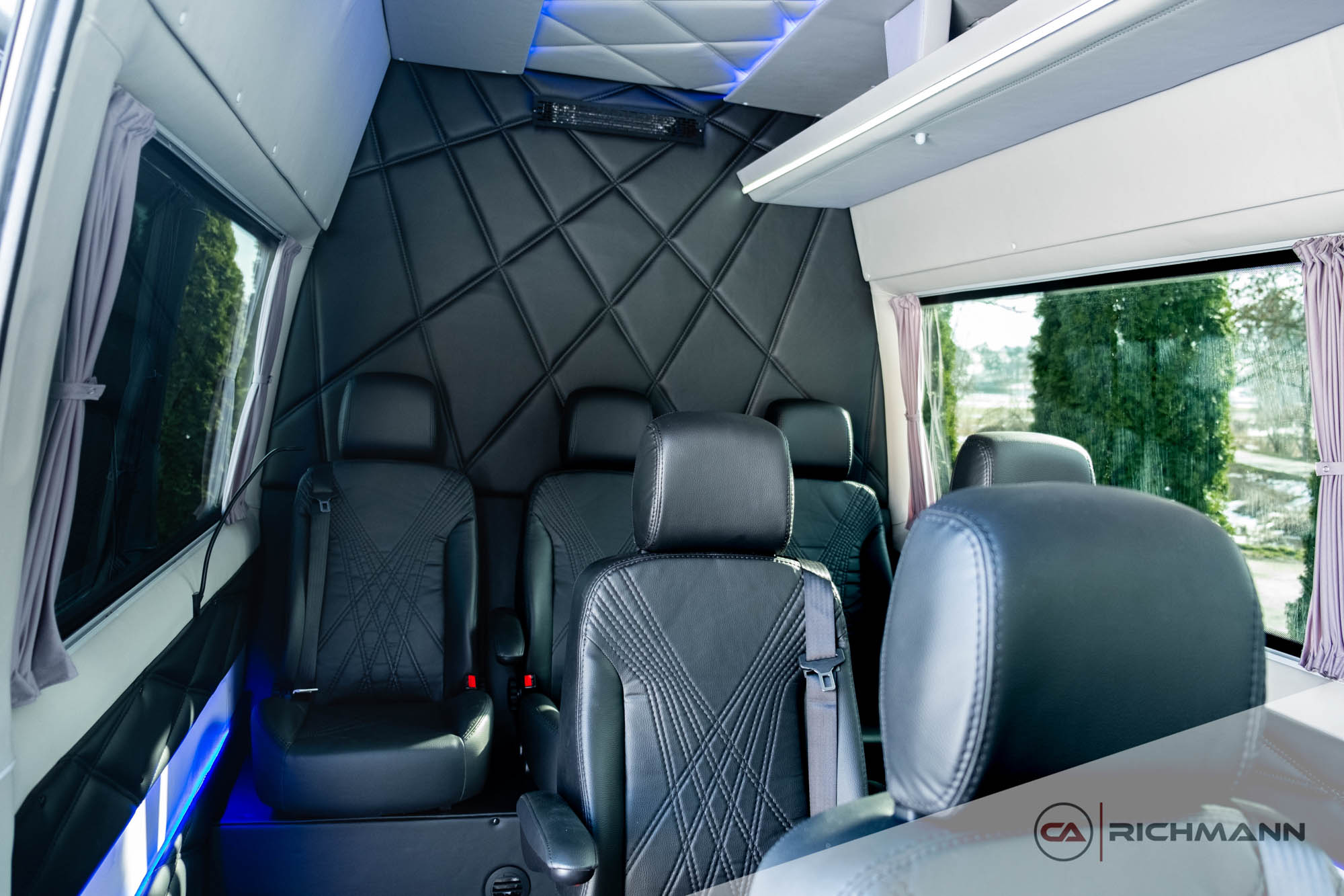 zabudowy busów vip