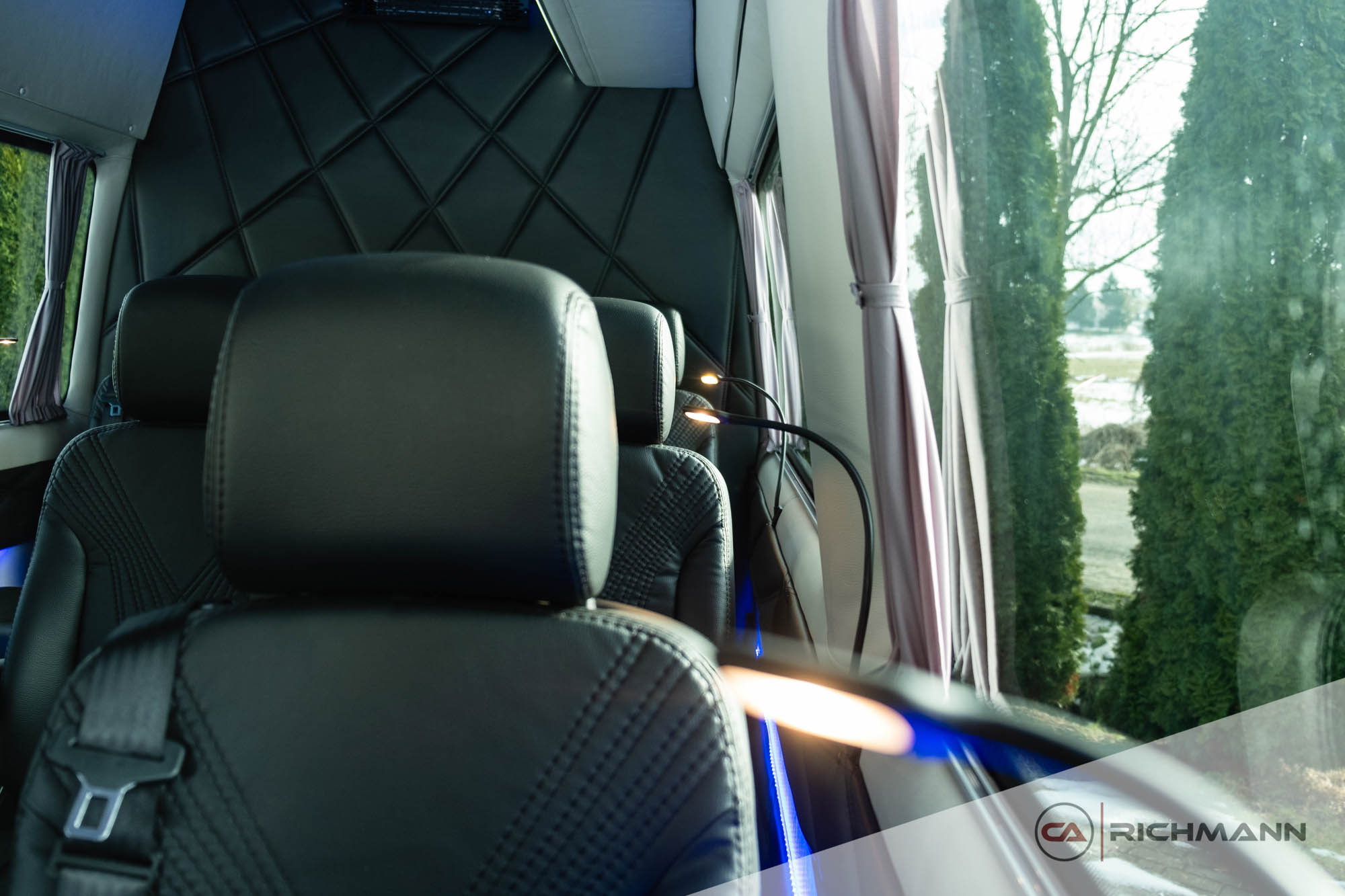 przeróbki busów na osobowe