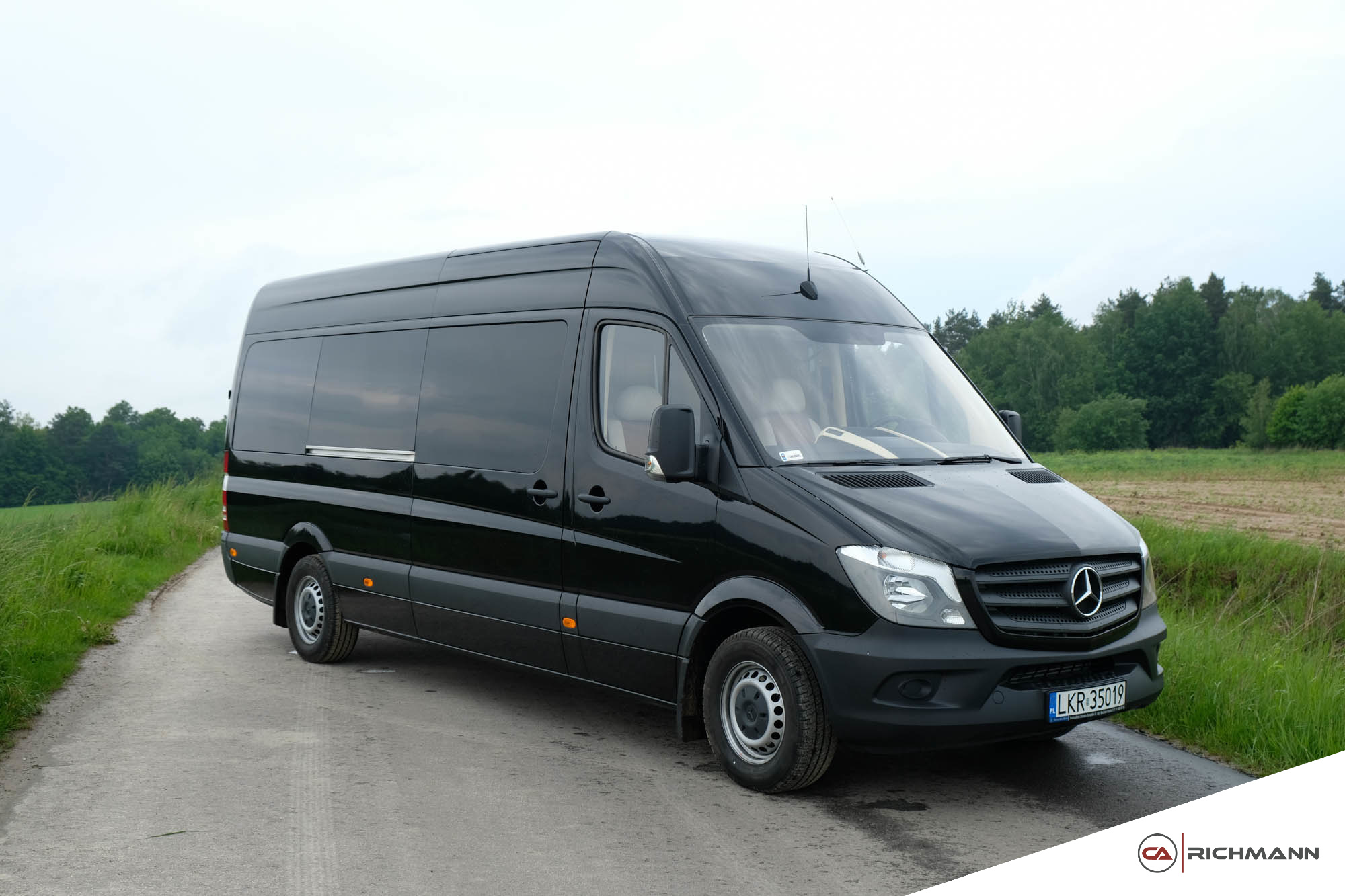 przeróbki busów na osobowe