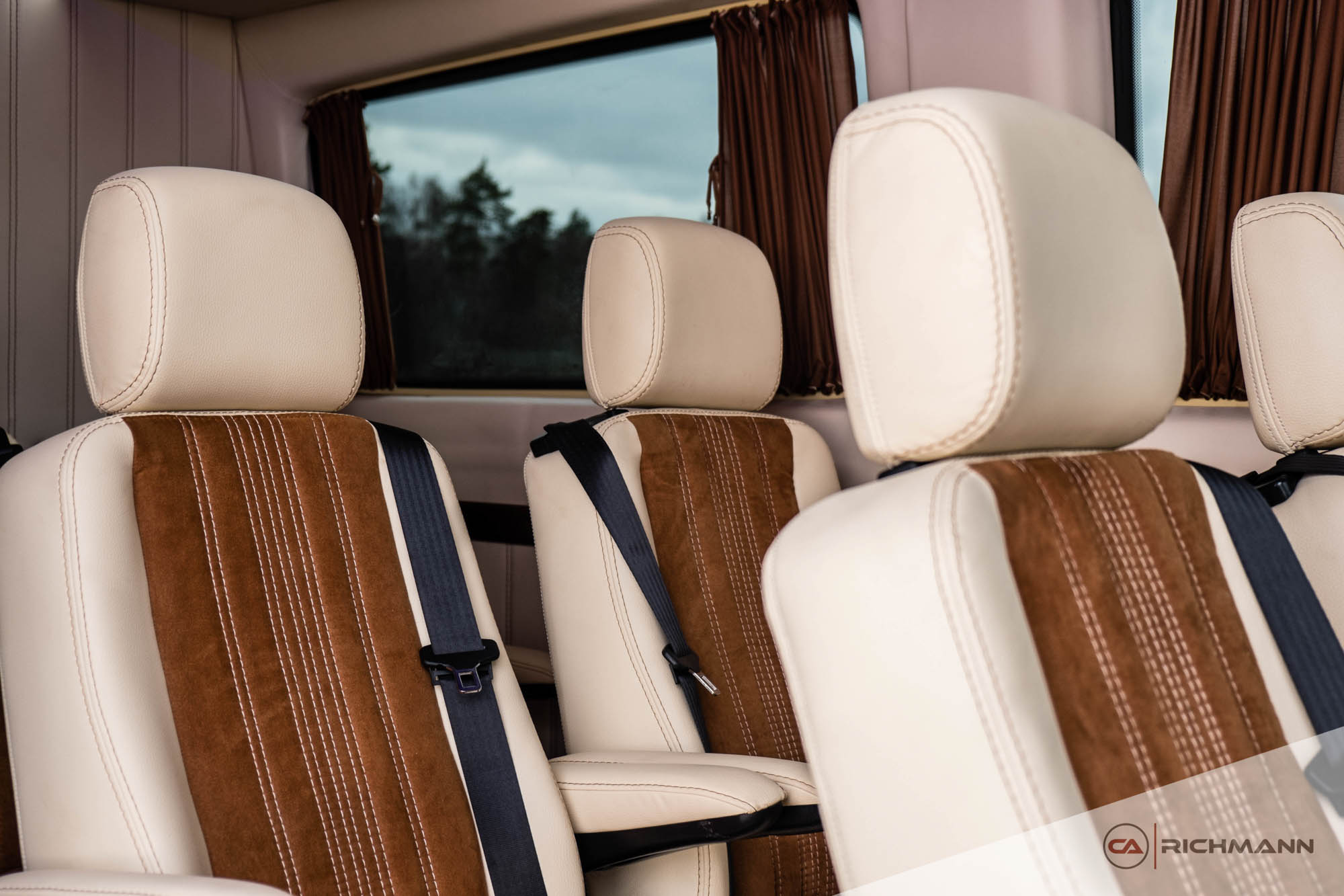 zabudowy busów vip