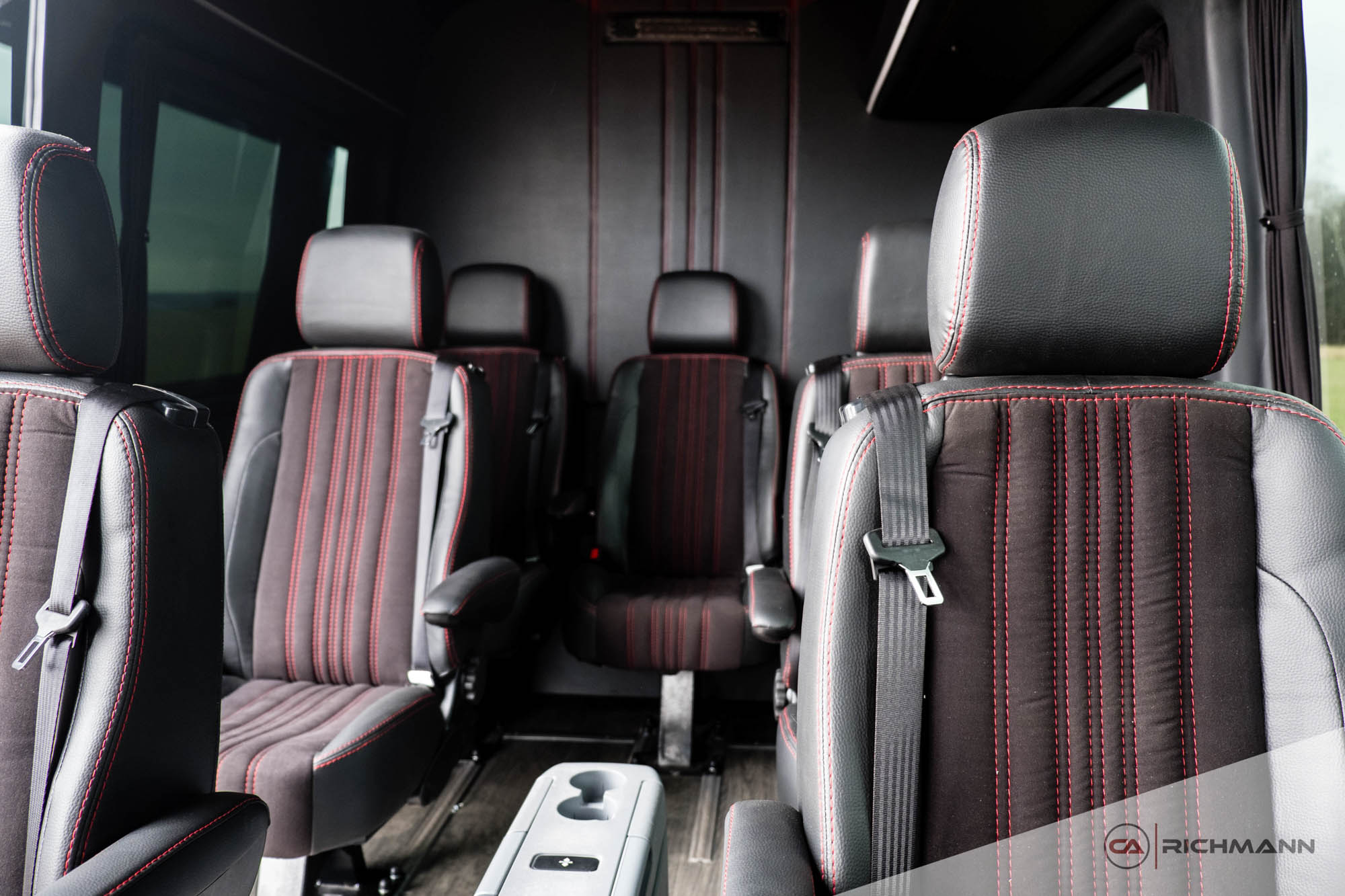 zabudowy busów vip
