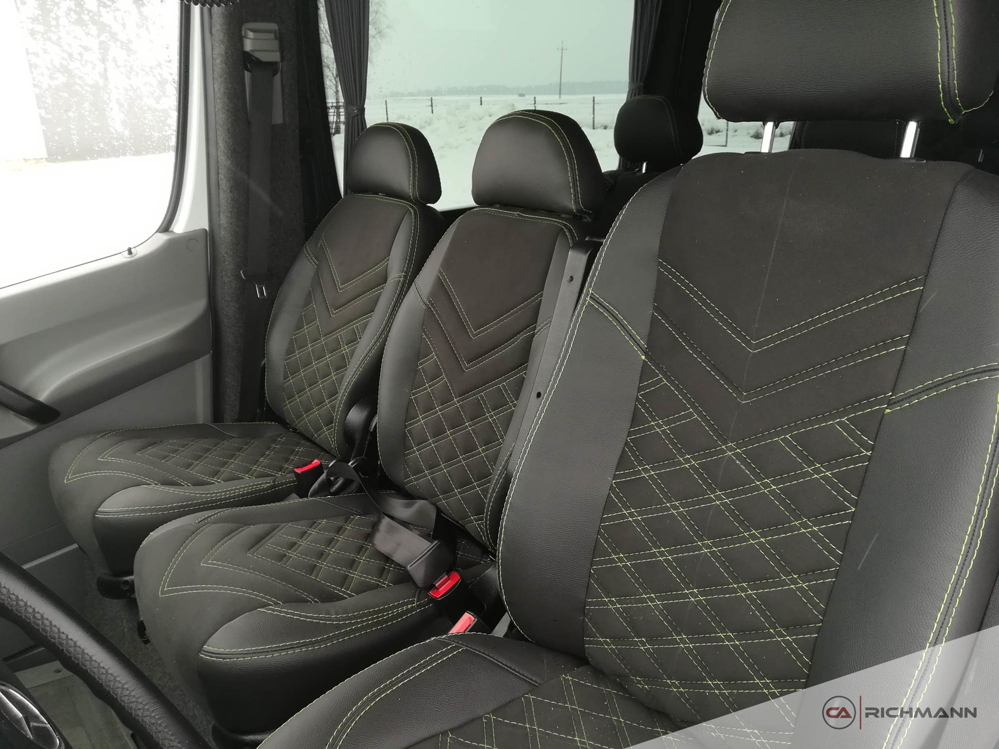 zabudowy busów vip
