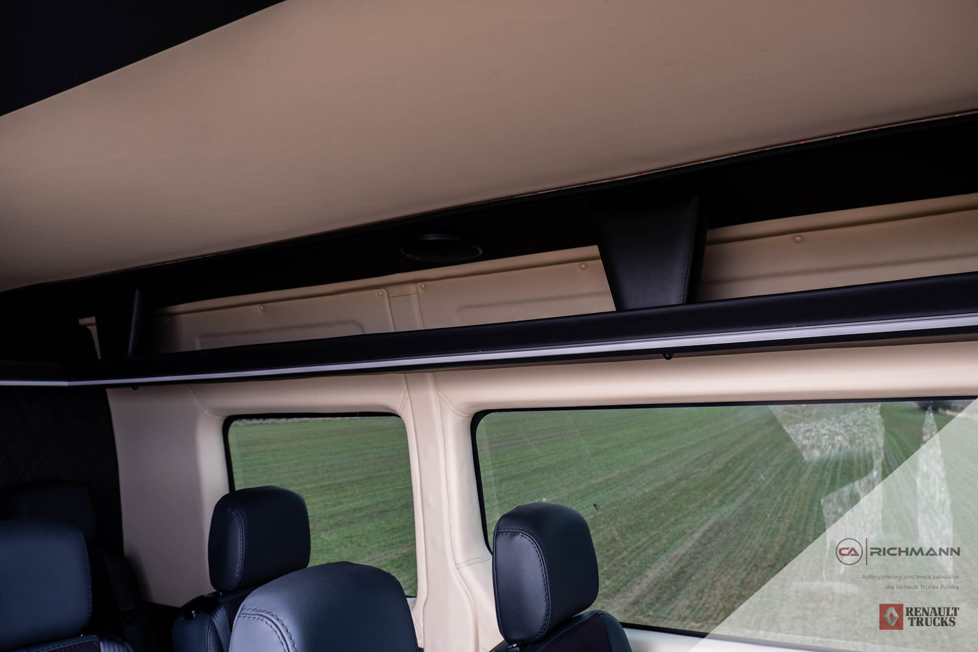 zabudowy busów vip