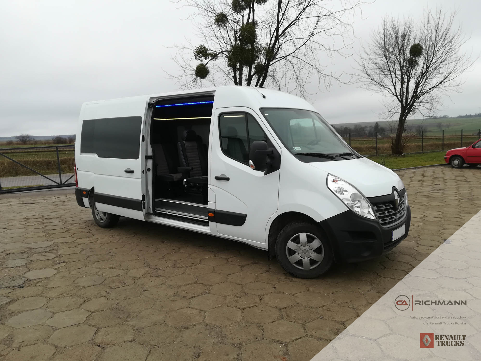 zabudowa busa