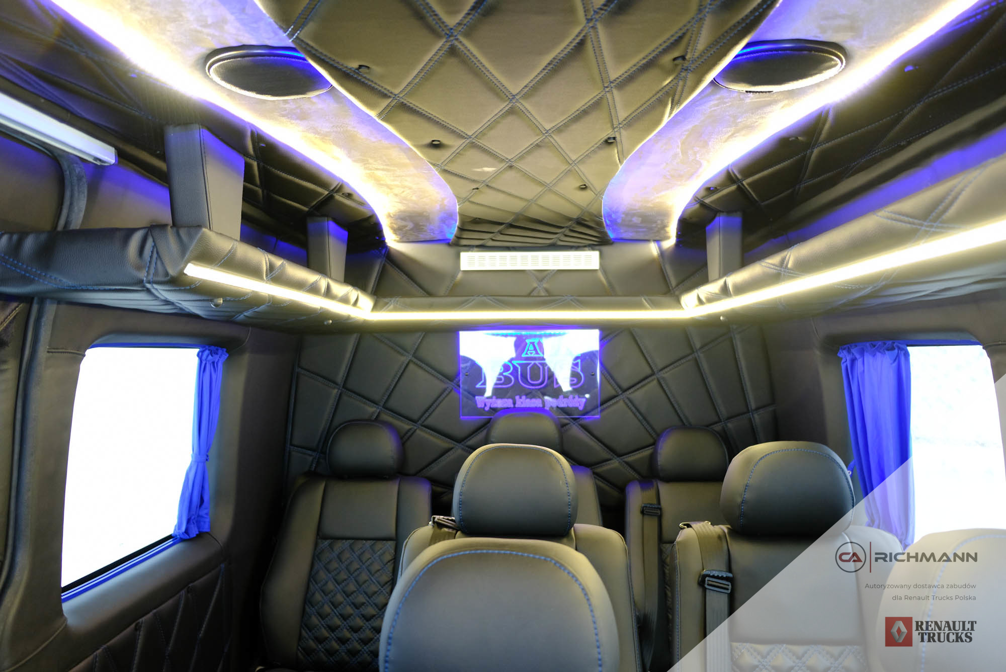 zabudowy busów vip