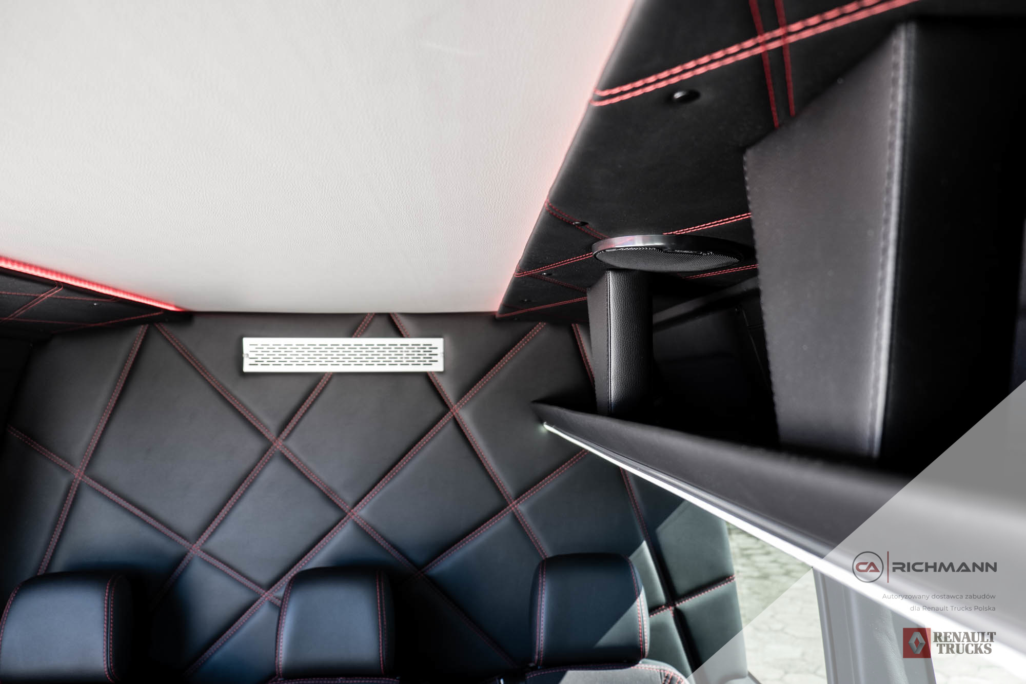 zabudowy busów vip