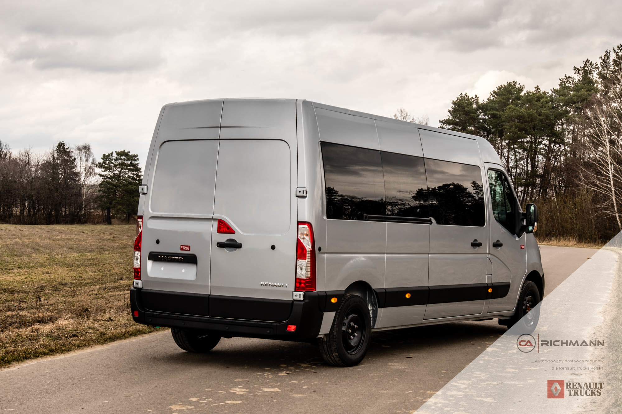 zabudowa busów vip