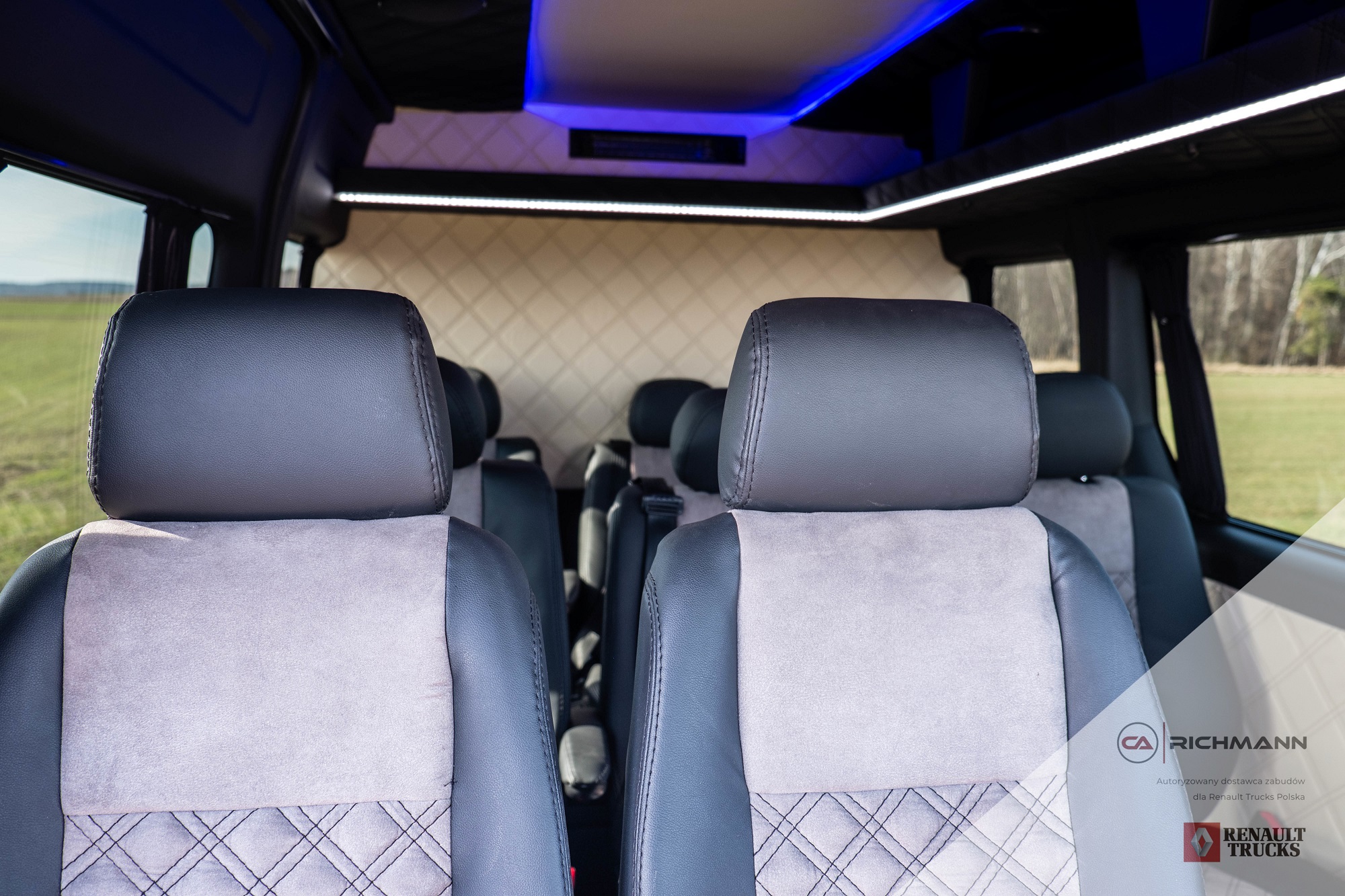 zabudowy busów vip