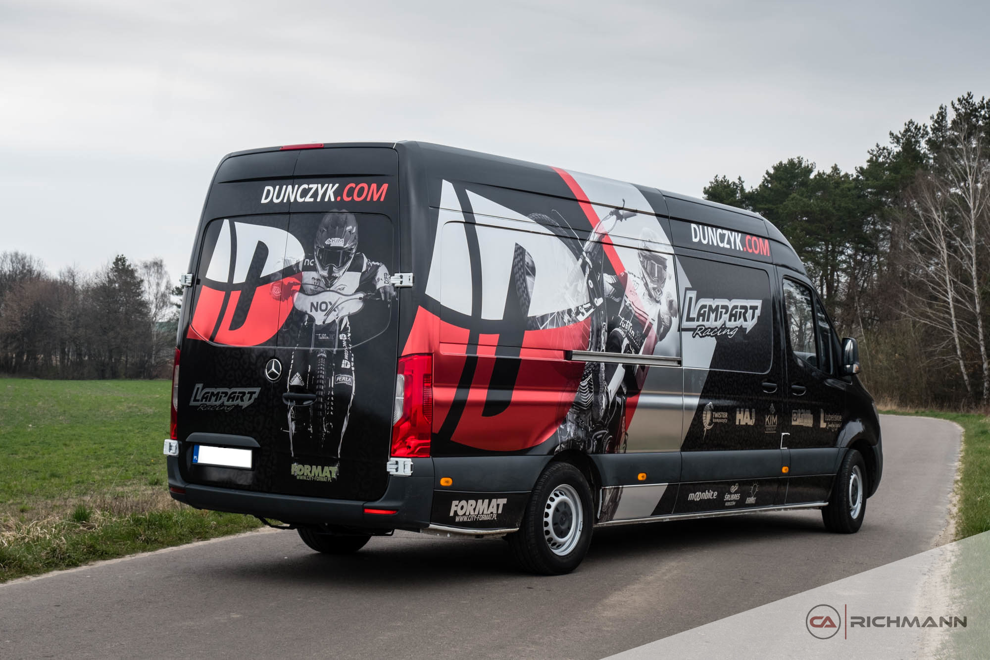zabudowa busa na kamper