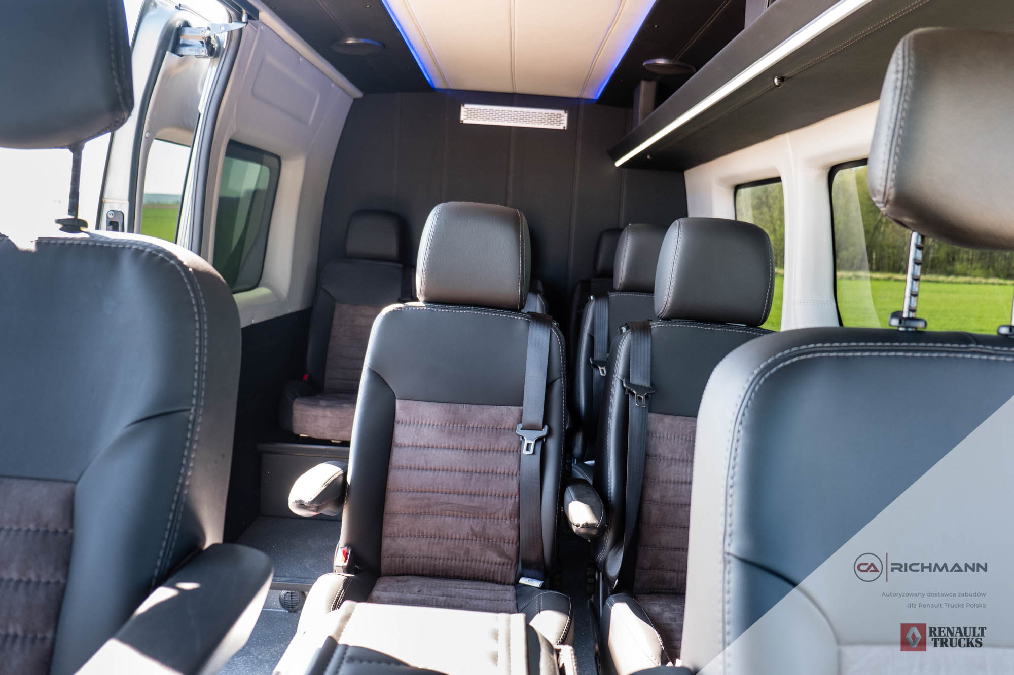 zabudowy busów vip
