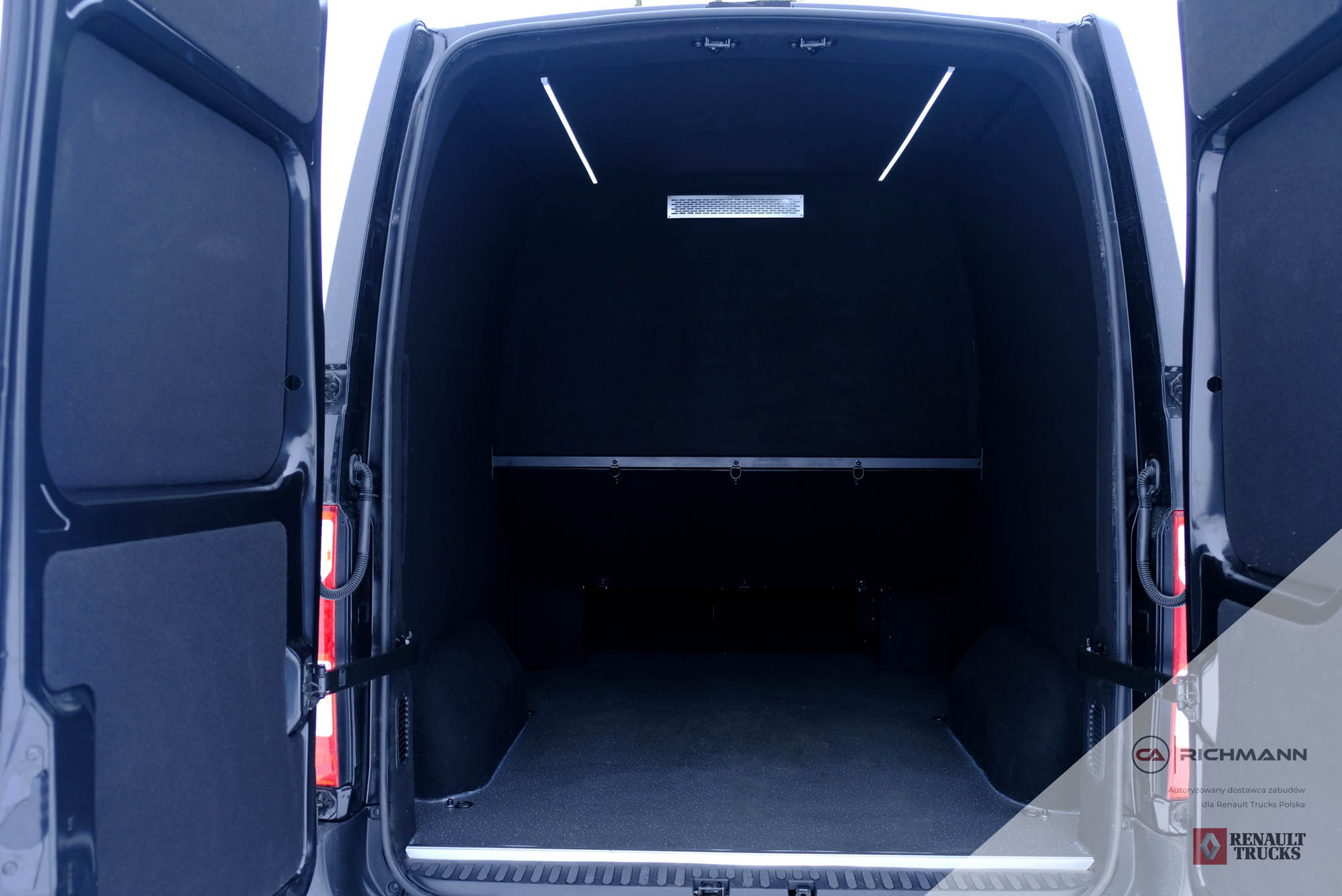 zabudowy busów vip