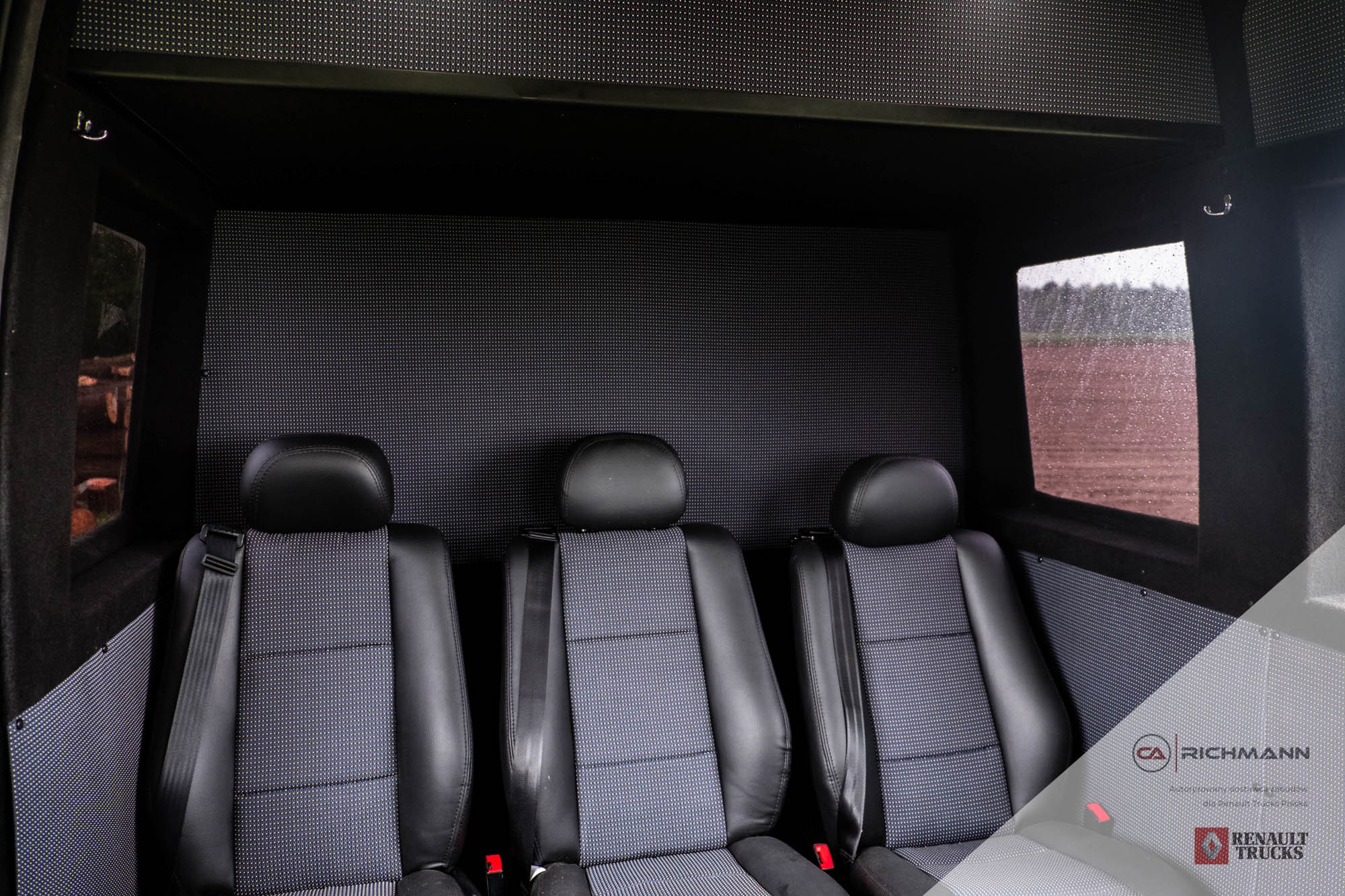 zabudowy busów vip