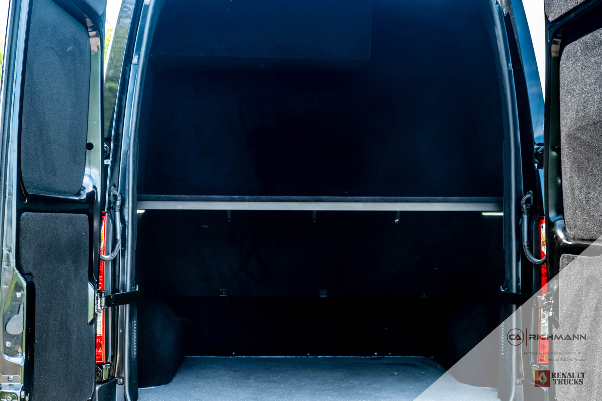 zabudowa renault master