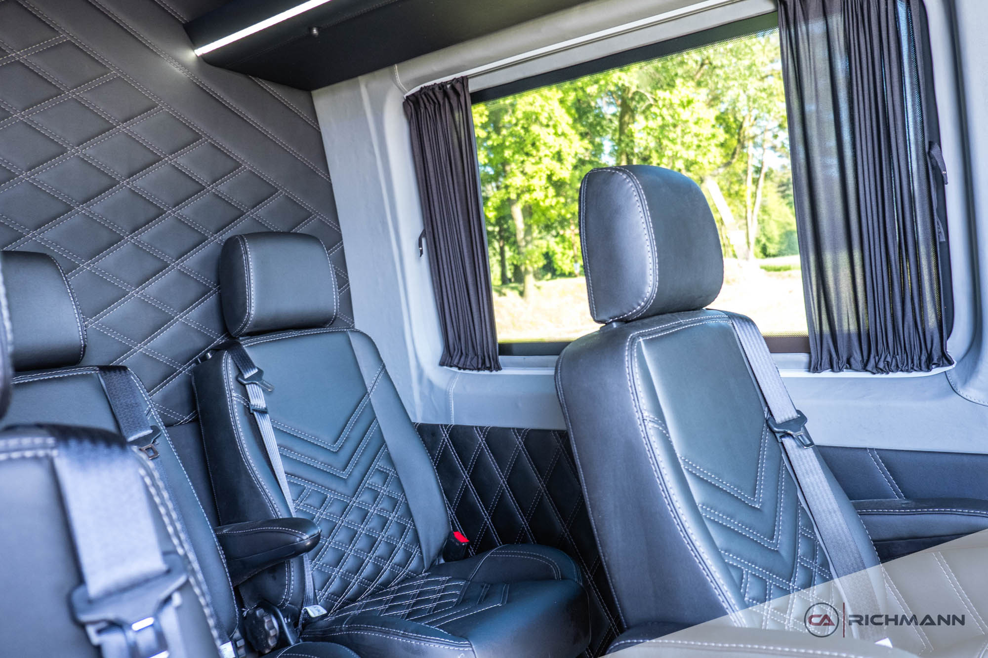 przeróbki busów na osobowe