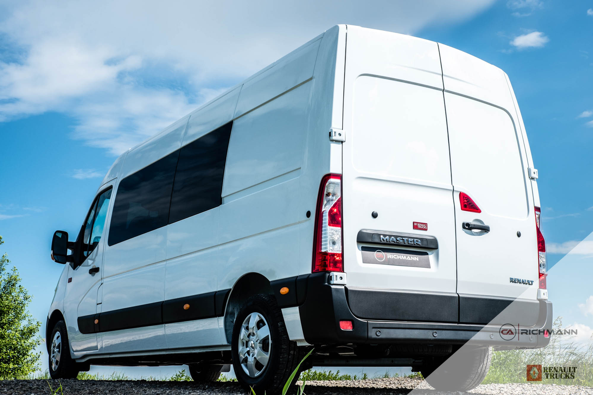 zabudowy busów vip