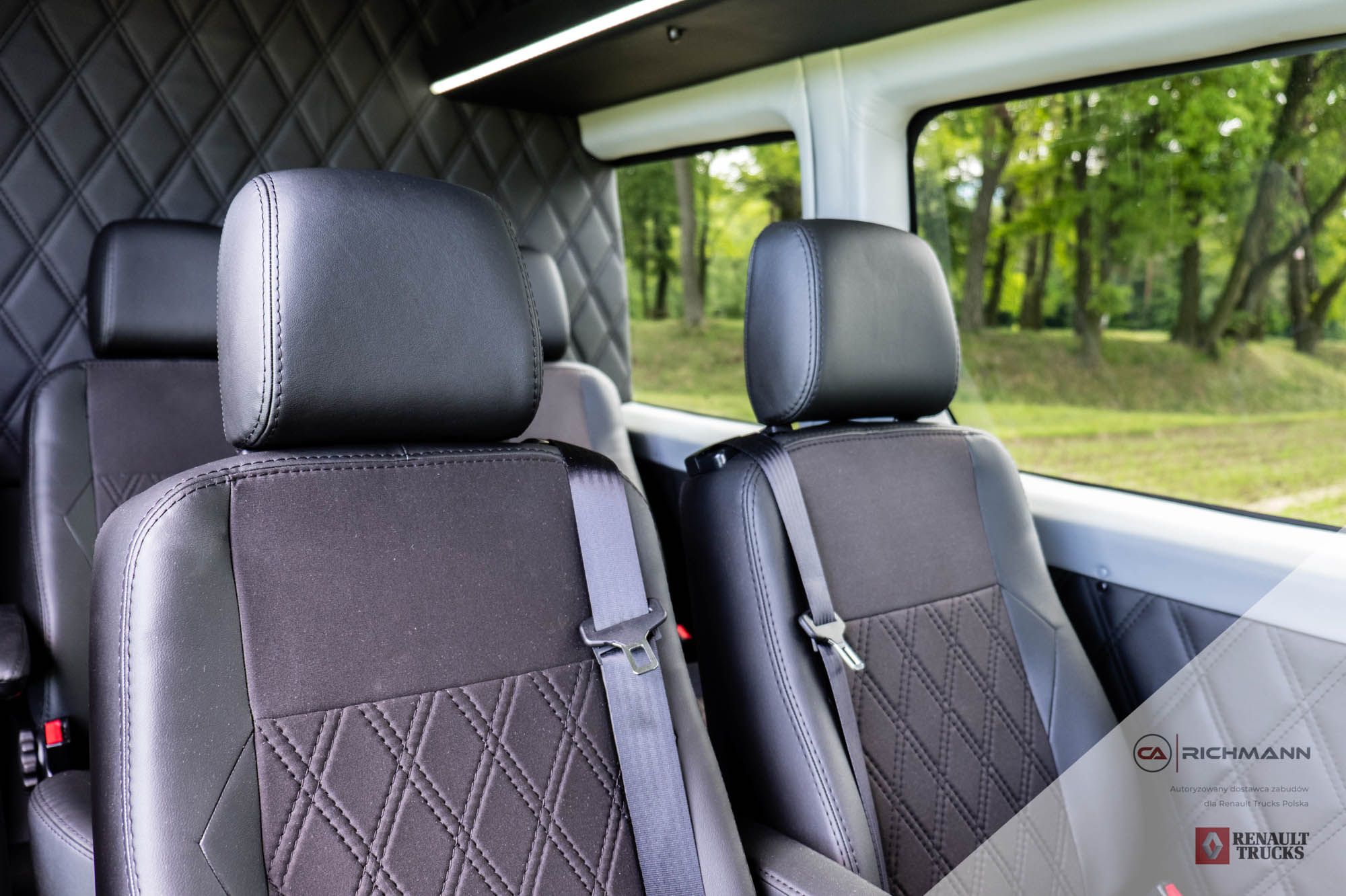 zabudowy busów vip