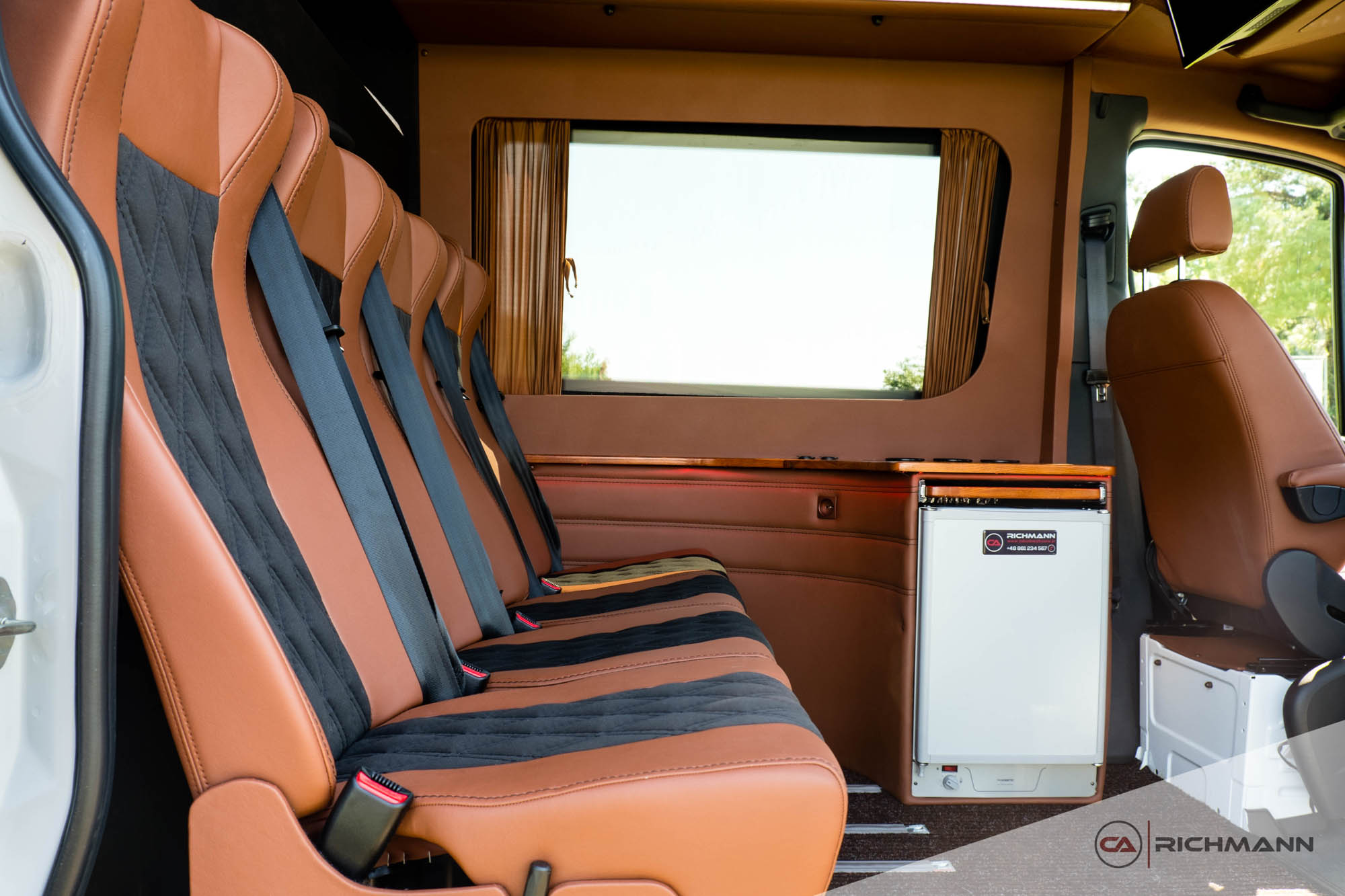 zabudowy busów vip