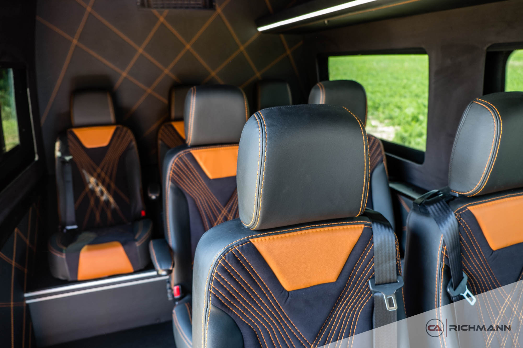 zabudowy busów vip