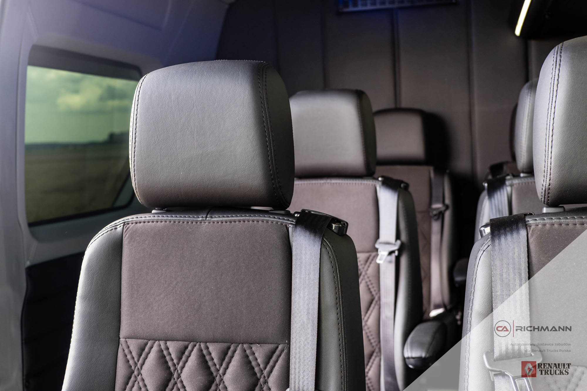 zabudowy busów vip