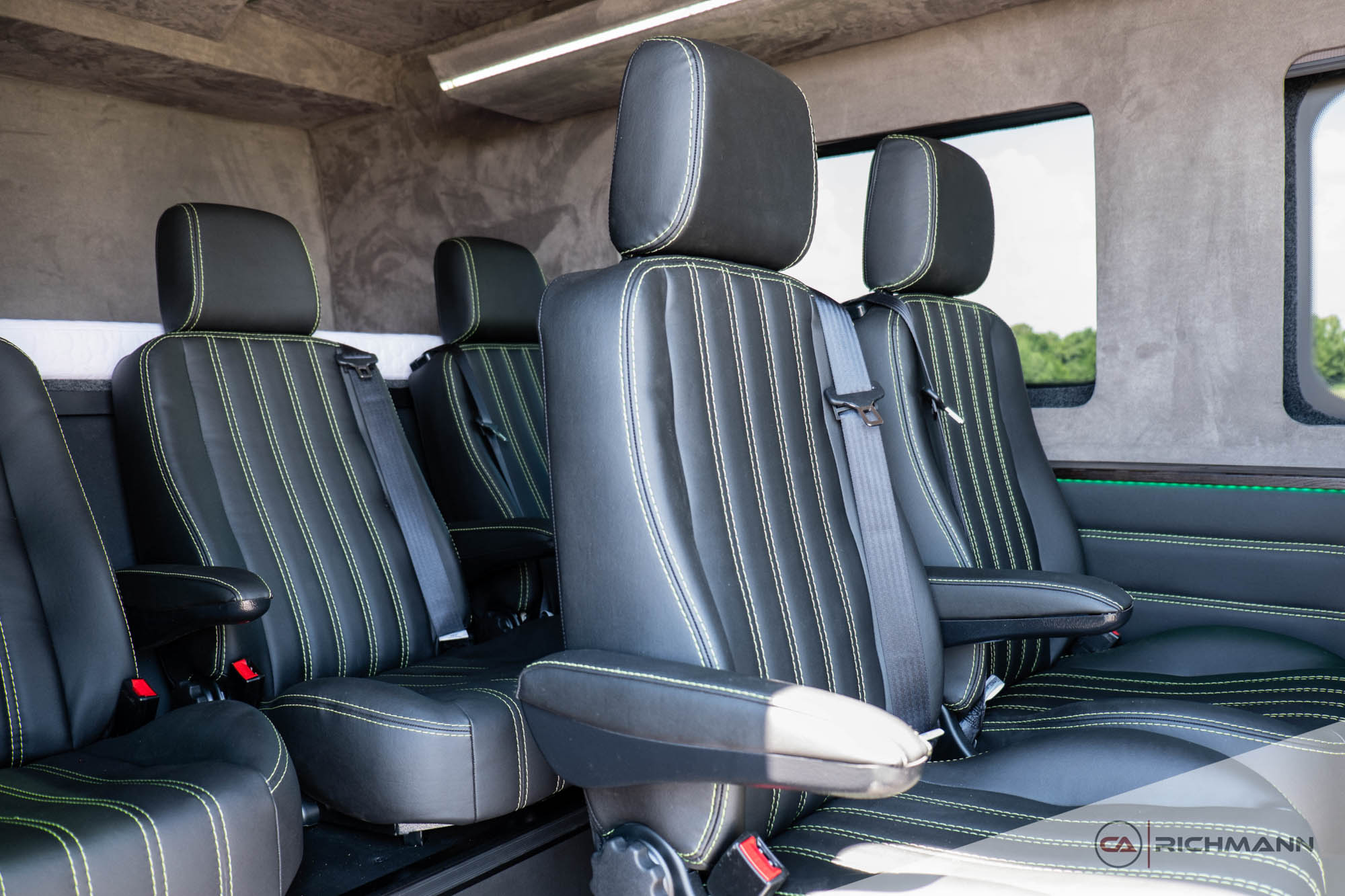 zabudowy busów vip