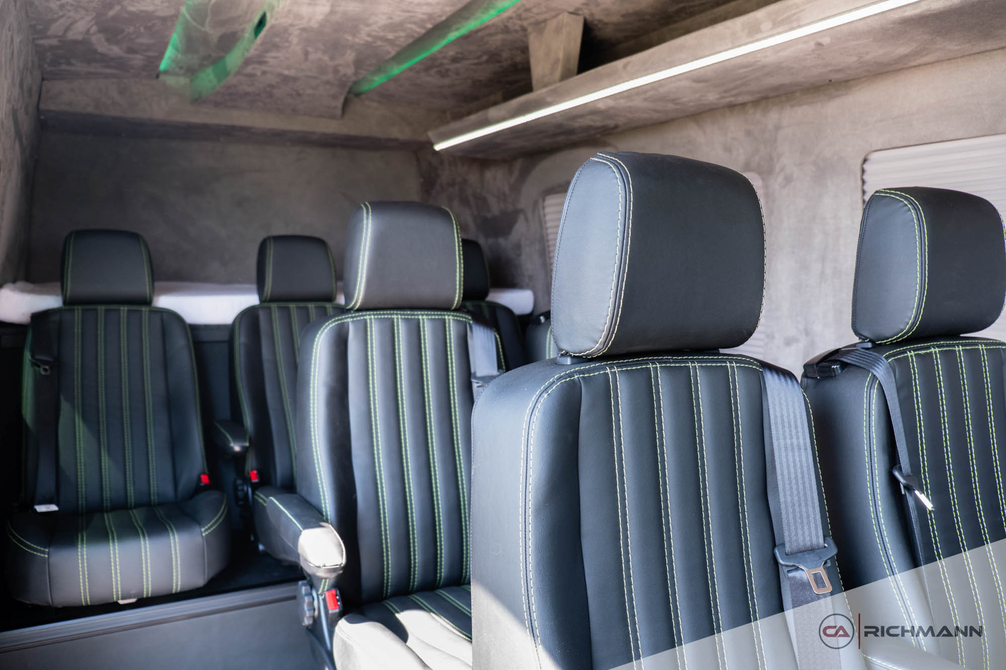 zabudowy busów vip
