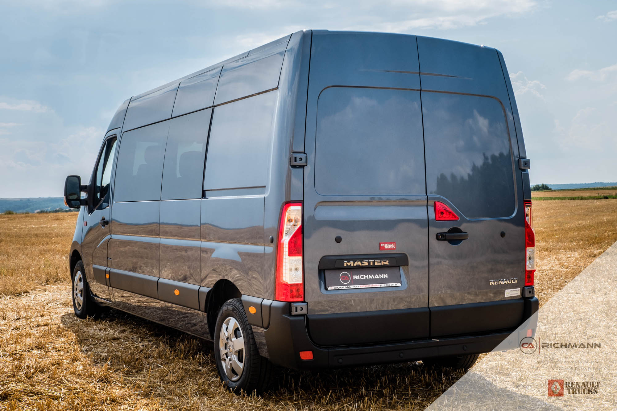 zabudowy busów vip