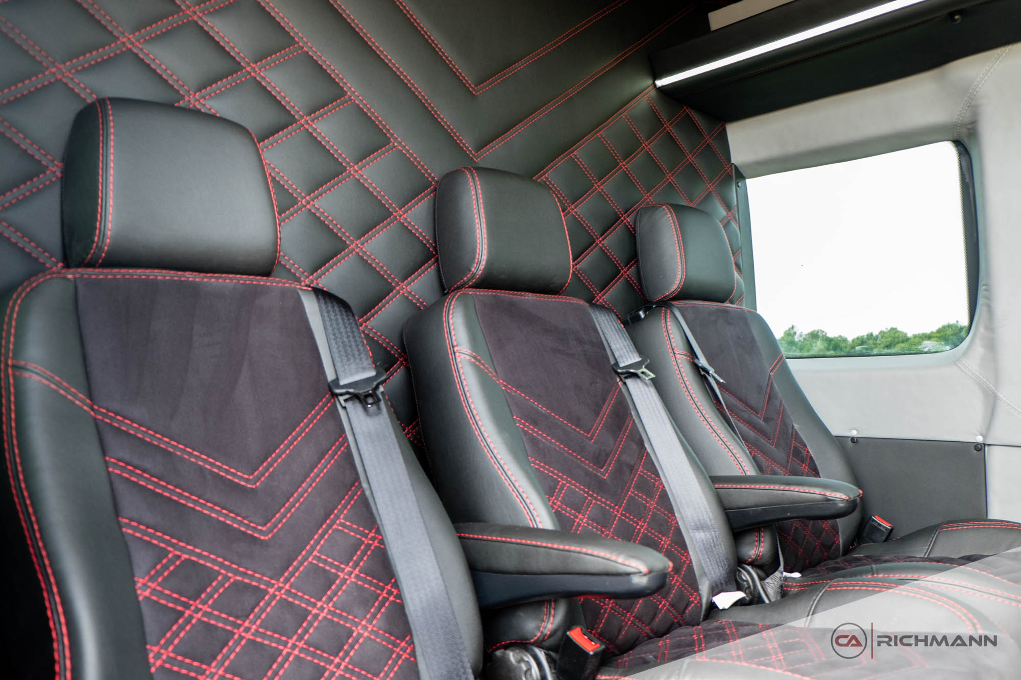 zabudowy busów vip