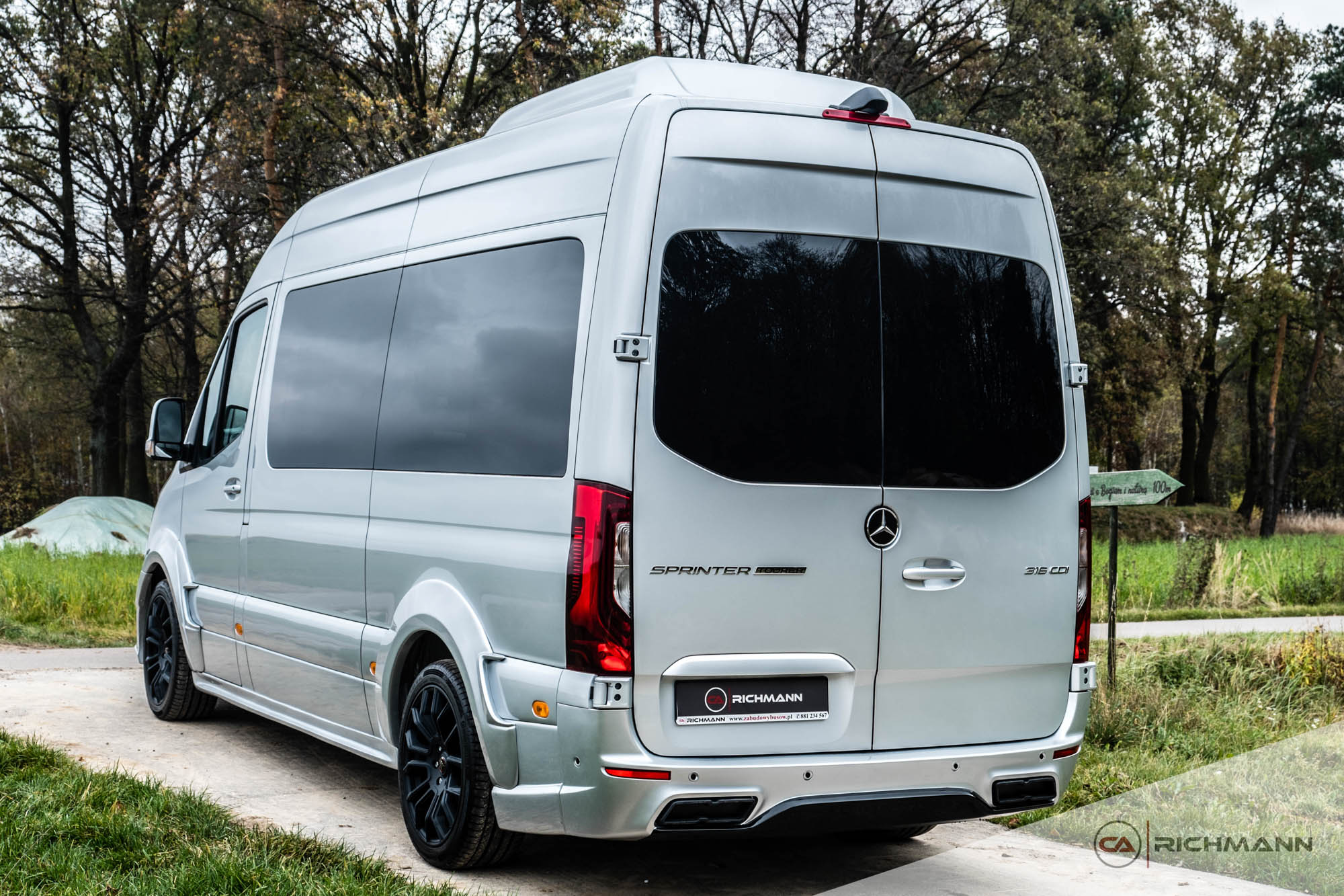 zabudowa busów vip