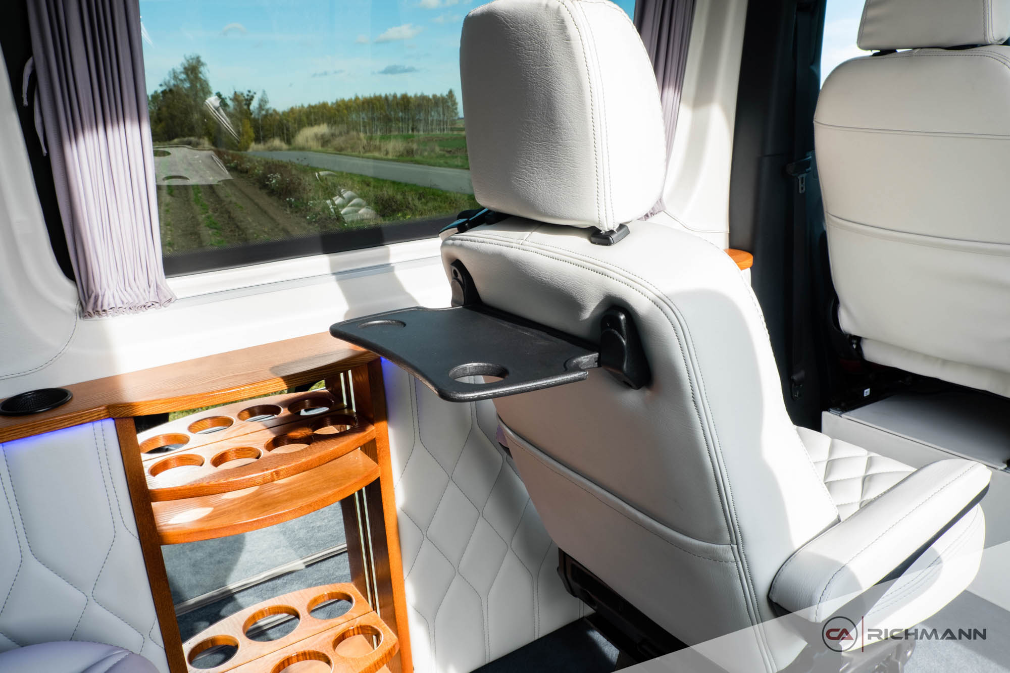 zabudowy busów vip