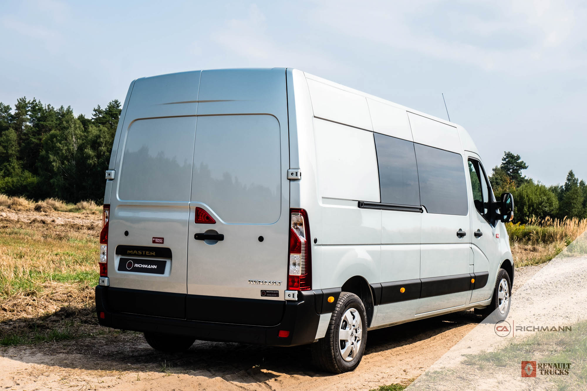 zabudowy busów vip