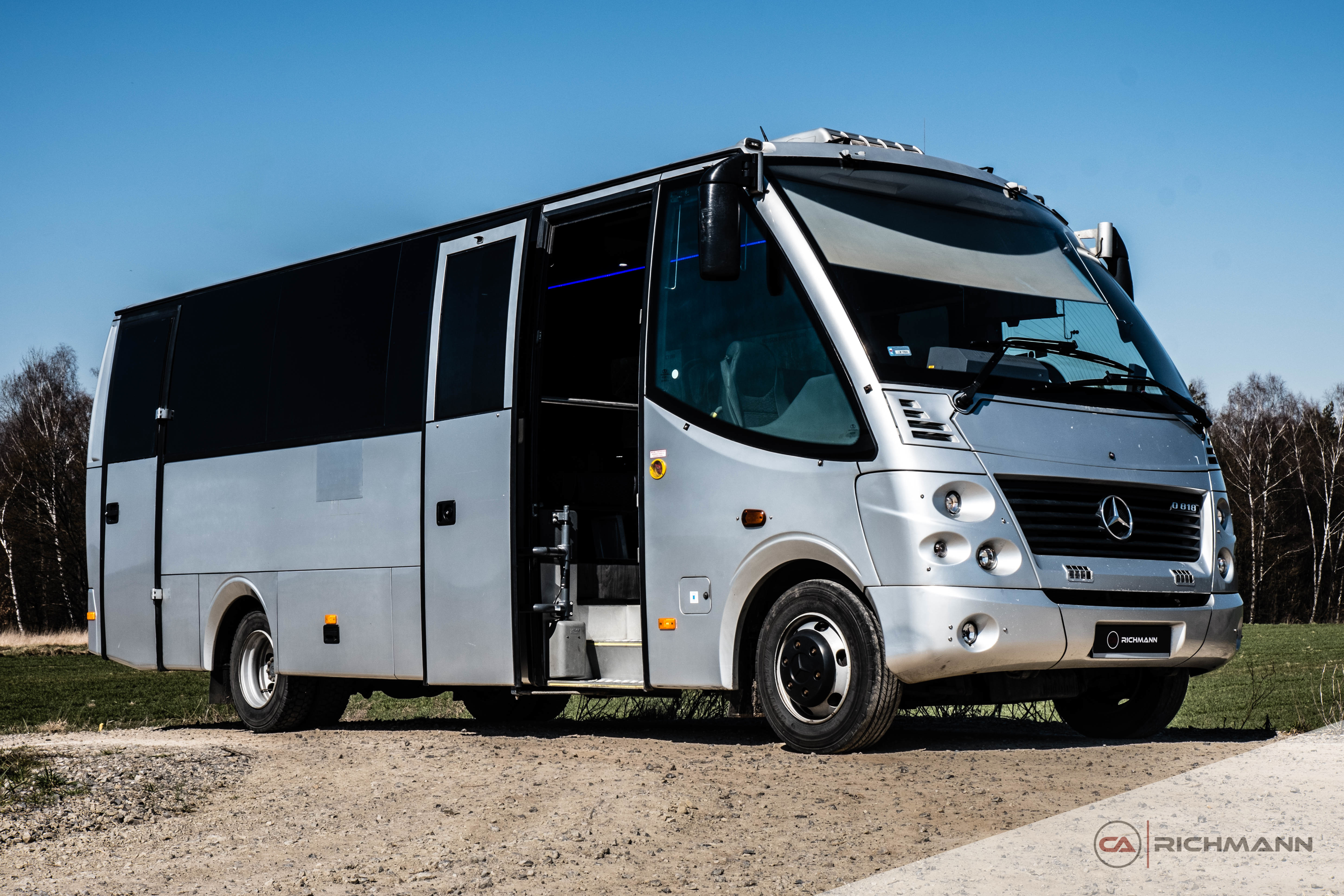 zabudowa autobusu