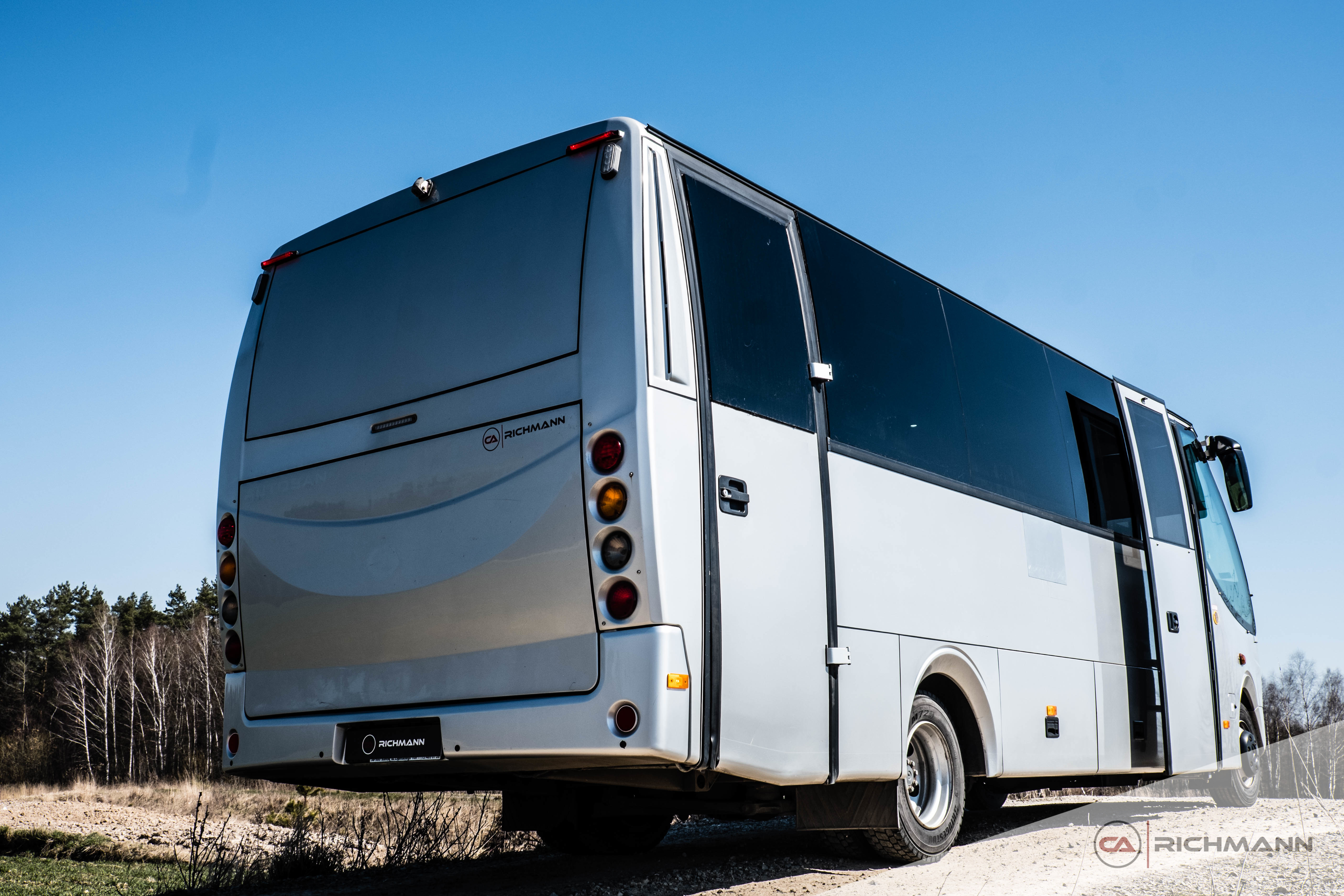 zabudowa autobusu