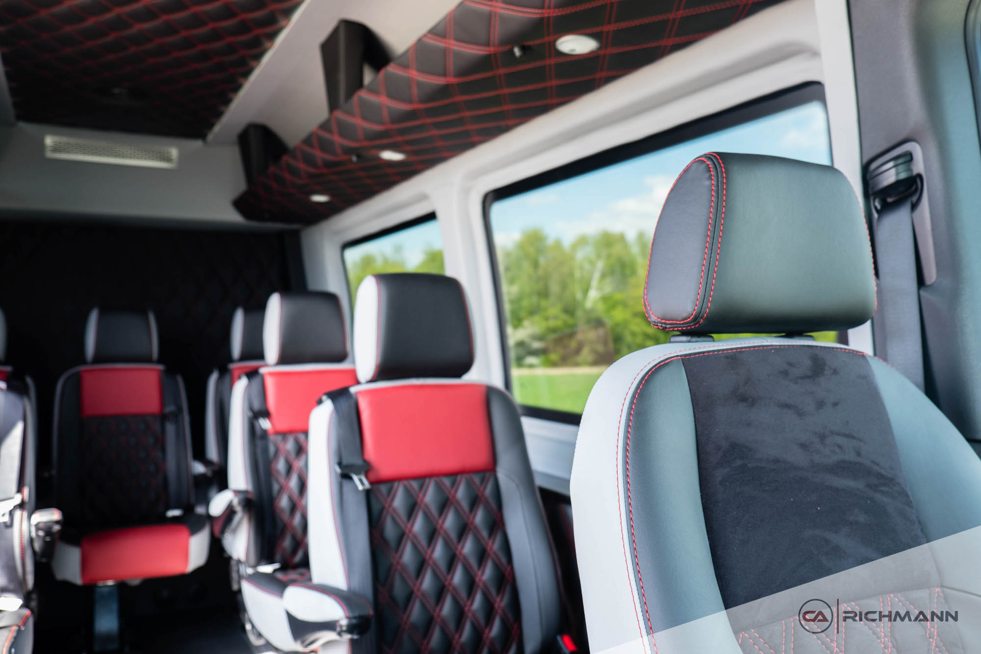 przeróbki busów na osobowe
