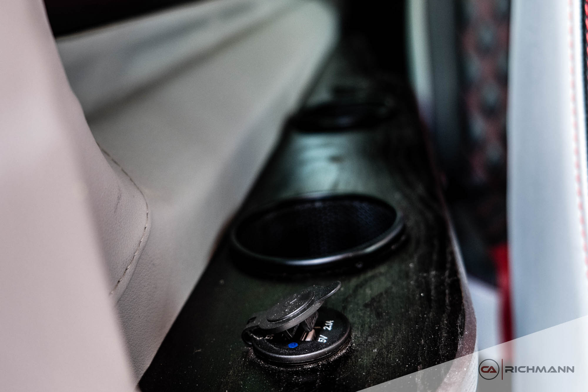przeróbki busów na osobowe